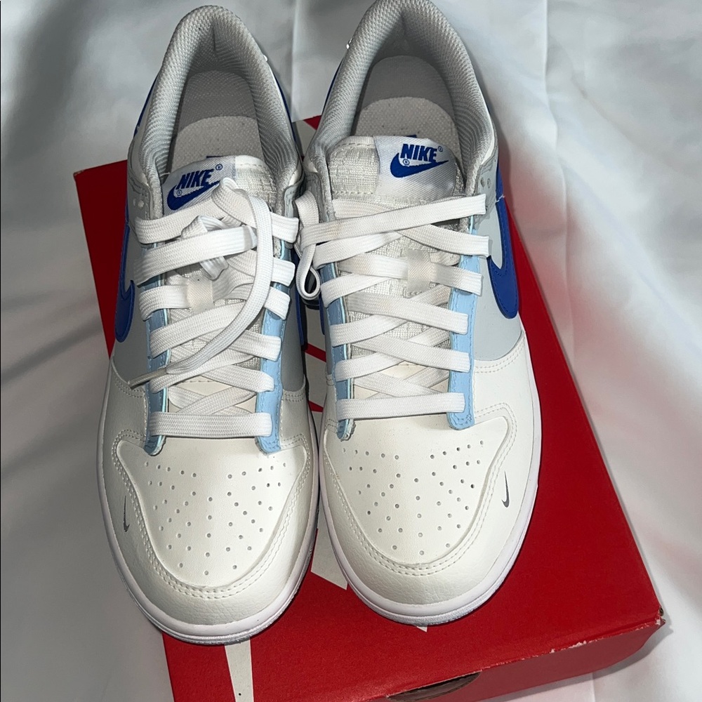 Nike White and Blue Athletic Shoes